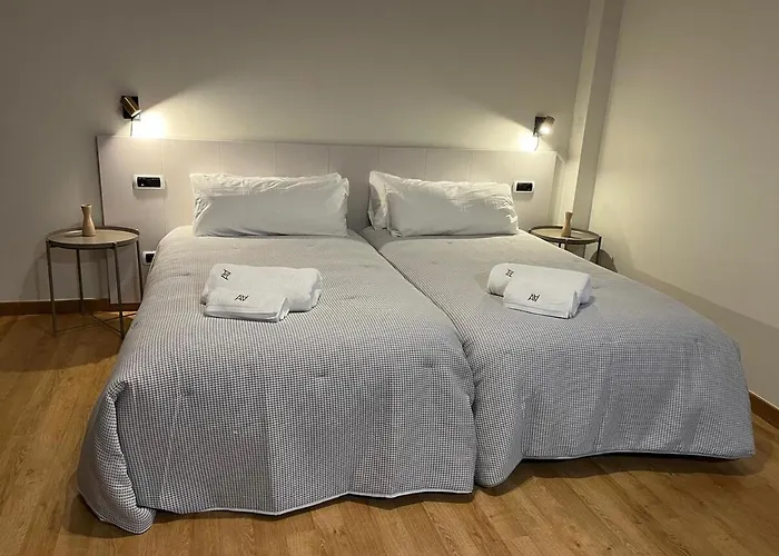 1 C Ccc Apartament *